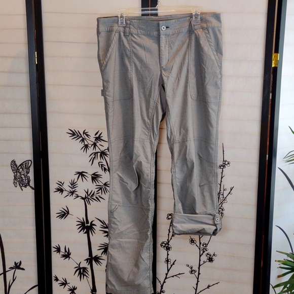 Columbia Size 12 Pants/capris. Hiking, traveling, outdoor. - Picture 1 of 9